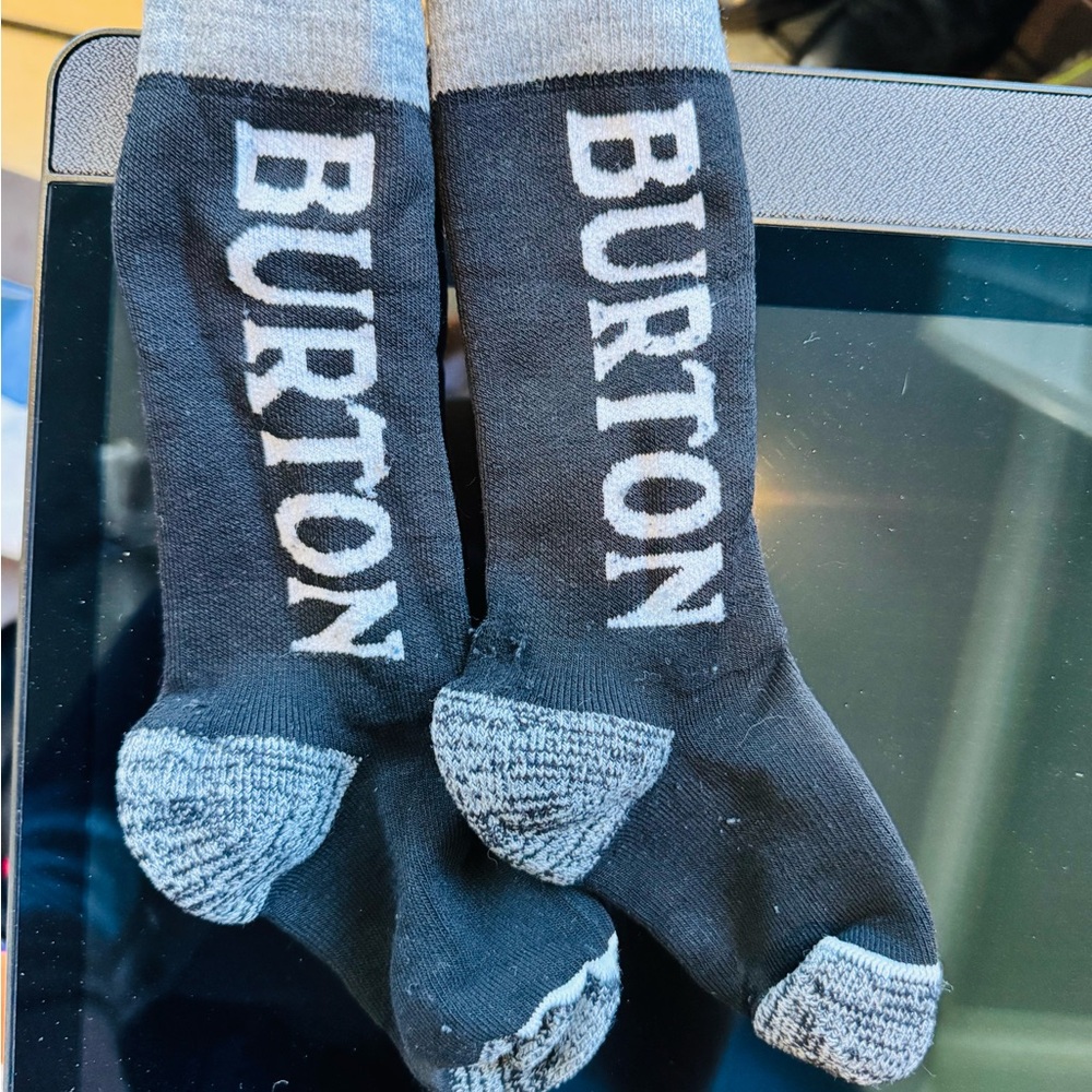 Kinda Hestra Black ski Gloves - Picture 6 of 6
